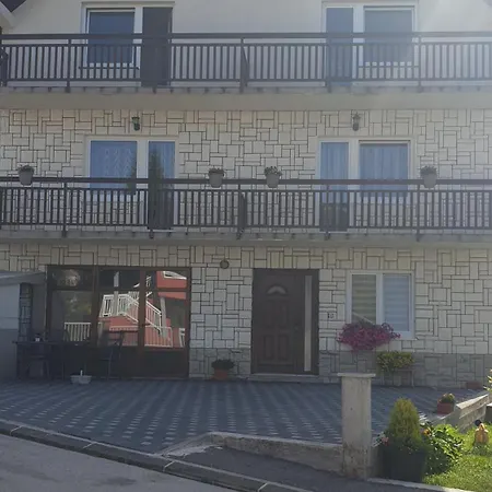 Apartament Darko